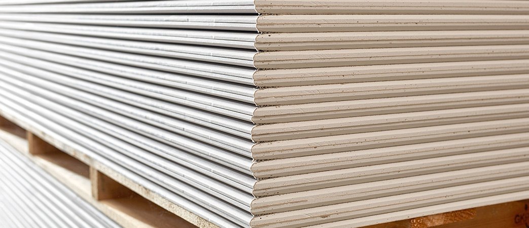 Gips- und Gipsfaserplatten für Komplett-Systeme Holz Ulrich